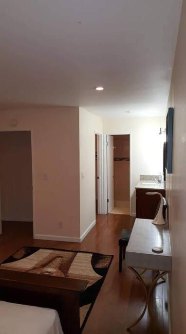 Beautiful Spacious 2 Bedroom, 2 Bathroom Condo Long Beach Exterior foto